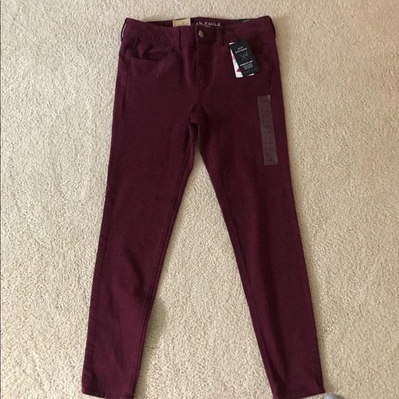 NWT American Eagle Burgundy pants - Picture 1 of 3